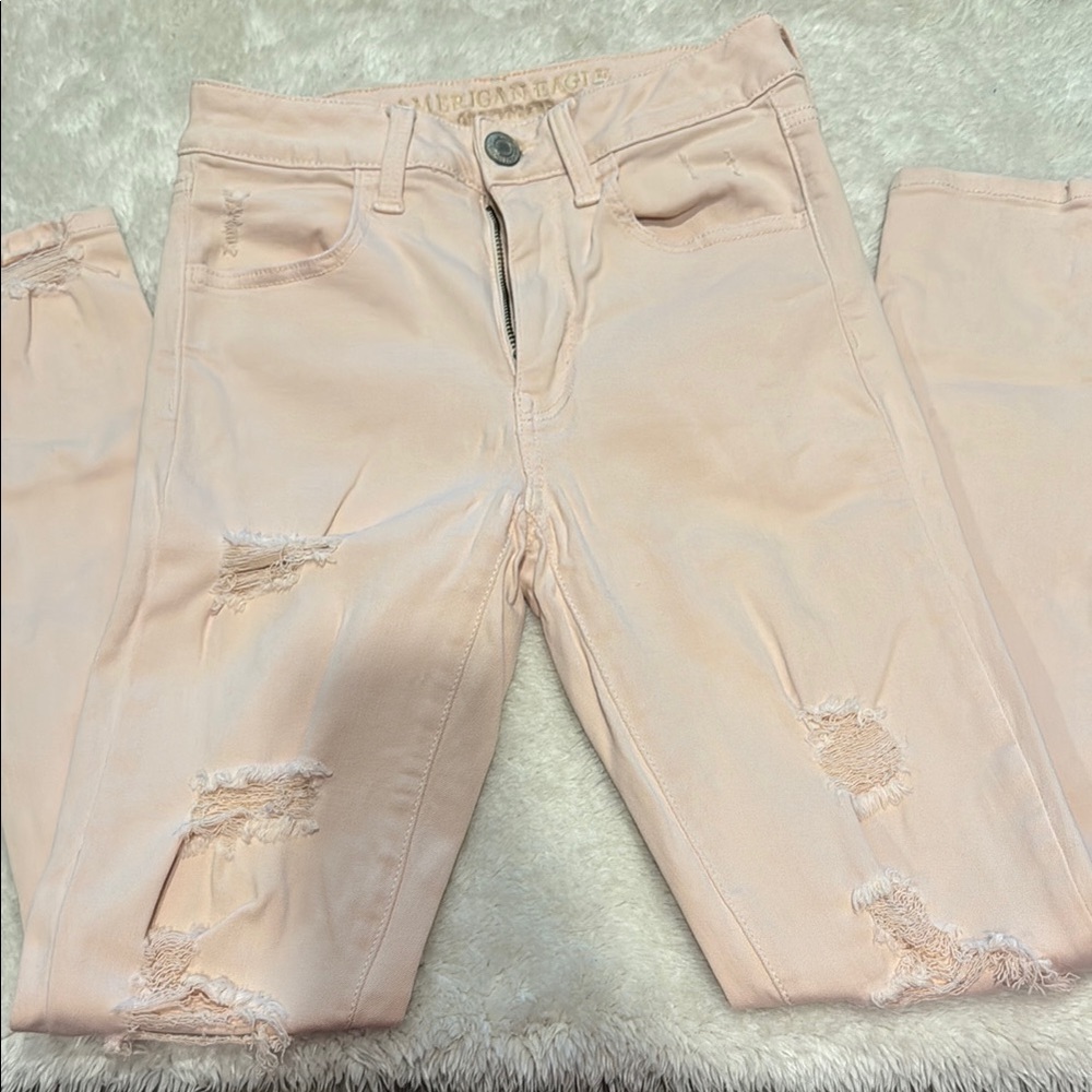 Y2K American Eagle Light Pink Distressed Jeans